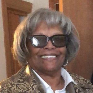 Meet your Posher, Claudia